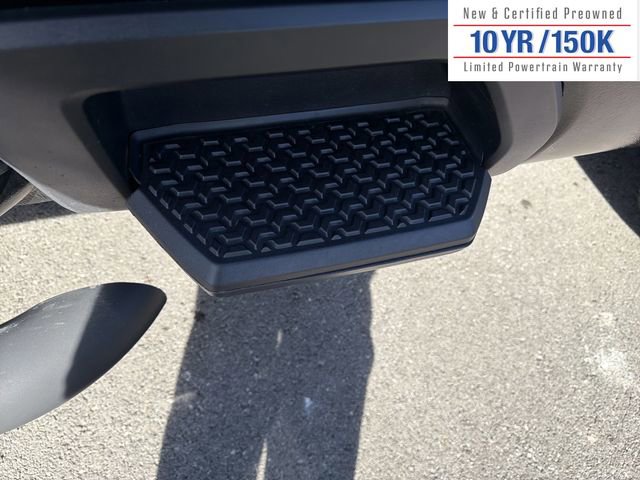 Used 2022 Chevrolet Silverado 2500 LT w/ Convenience Package image 14
