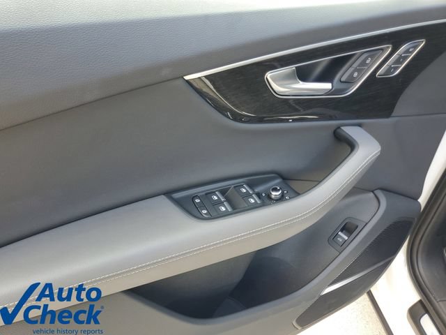 Used 2025 Audi Q7 3.0T Premium Plus AWD/4WD image 22
