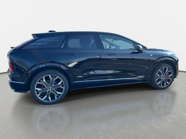 New 2026 Cadillac Optiq V w/ LPO, Floor Liner Package AWD/4WD image 6