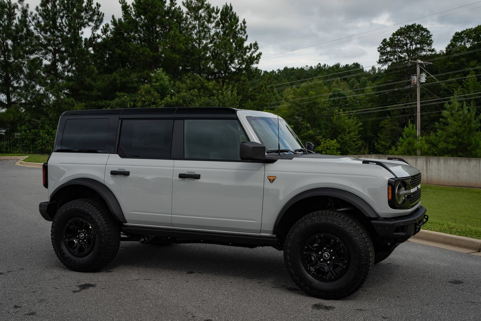 New 2026 Ford Bronco Badlands AWD/4WD image 28