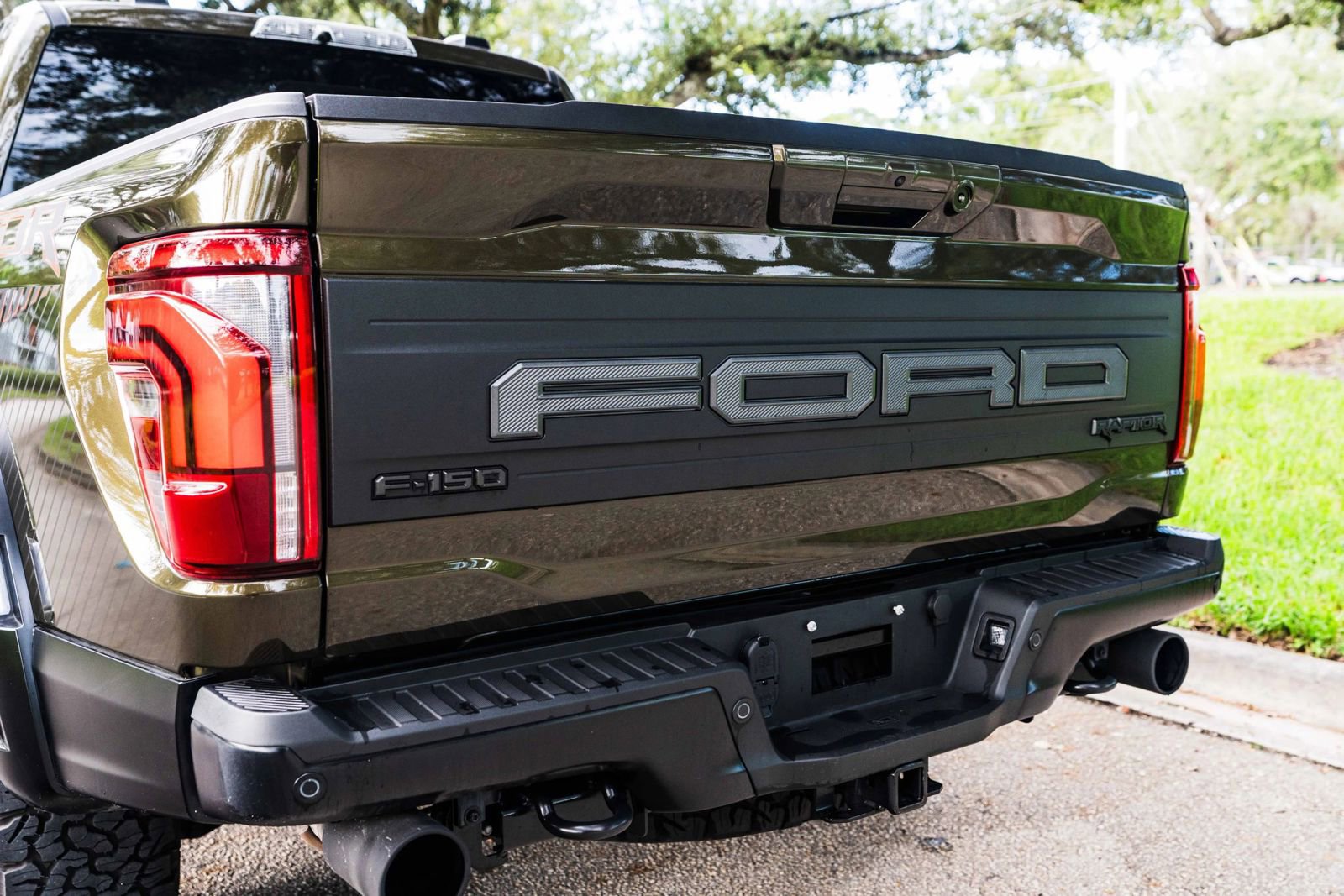 Used 2025 Ford F150 Raptor AWD/4WD image 13