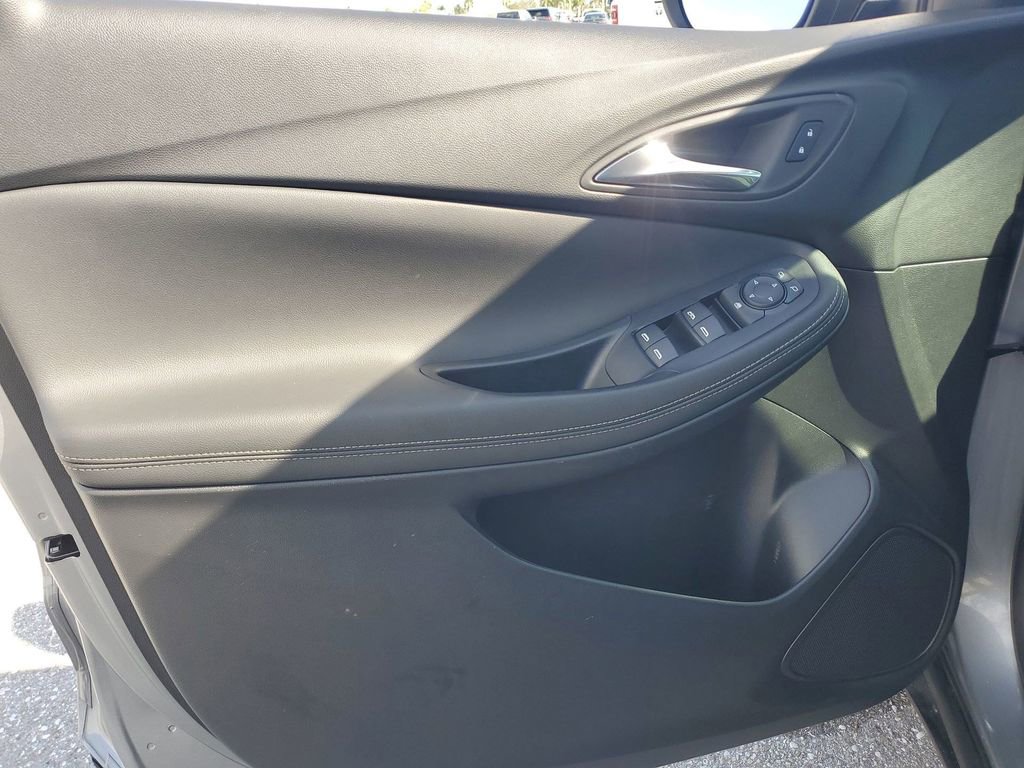 Used 2023 Buick Encore GX Select image 43