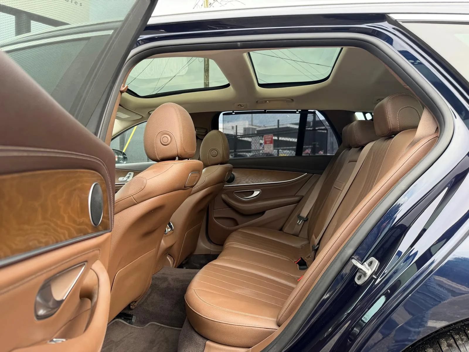 Used 2019 Mercedes-Benz E 450 4MATIC Wagon image 32