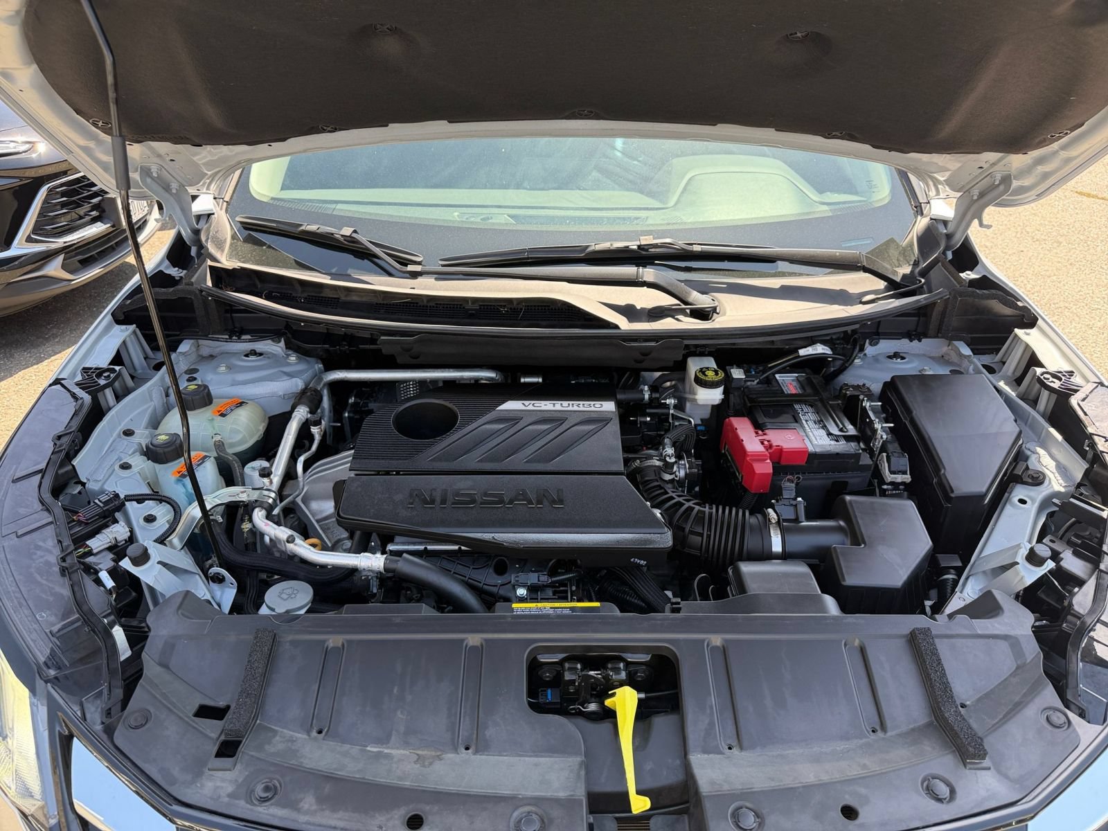 Used 2025 Nissan Rogue SV FWD image 34