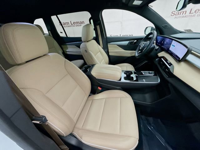 Used 2025 Buick Enclave Preferred image 32