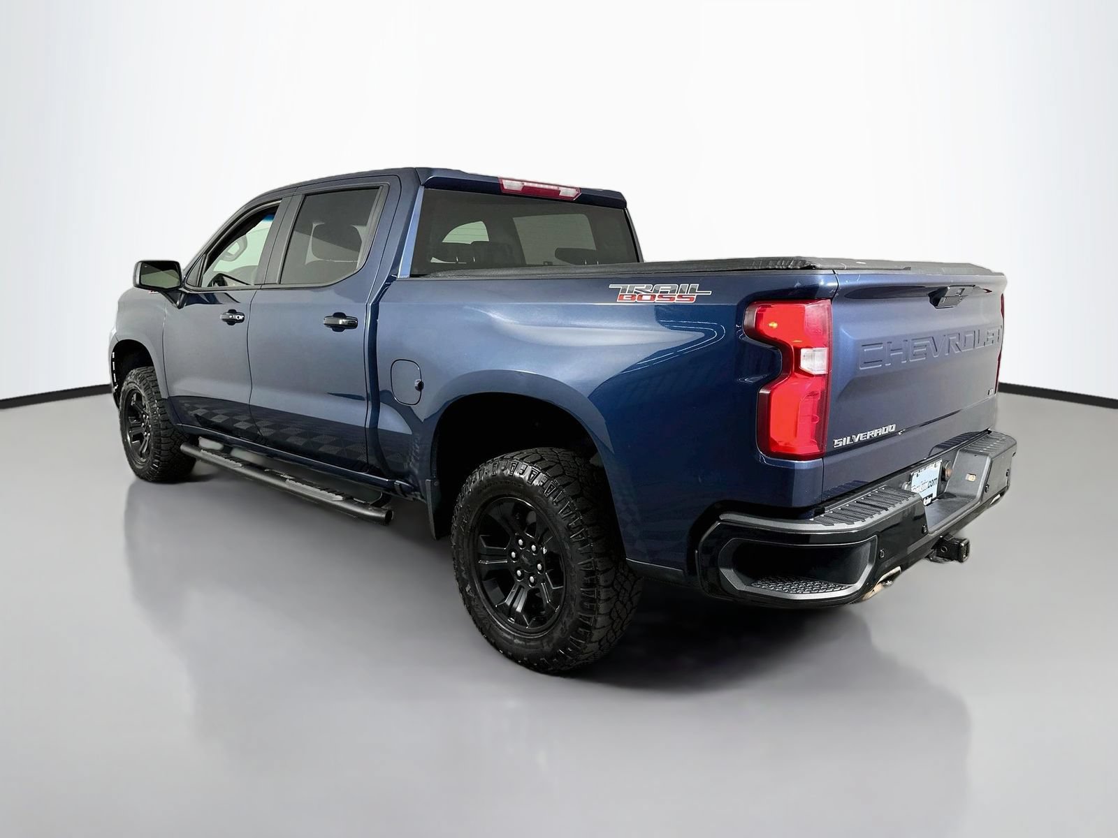 Used 2022 Chevrolet Silverado 1500 LT Trail Boss w/ Safety Package AWD/4WD image 6
