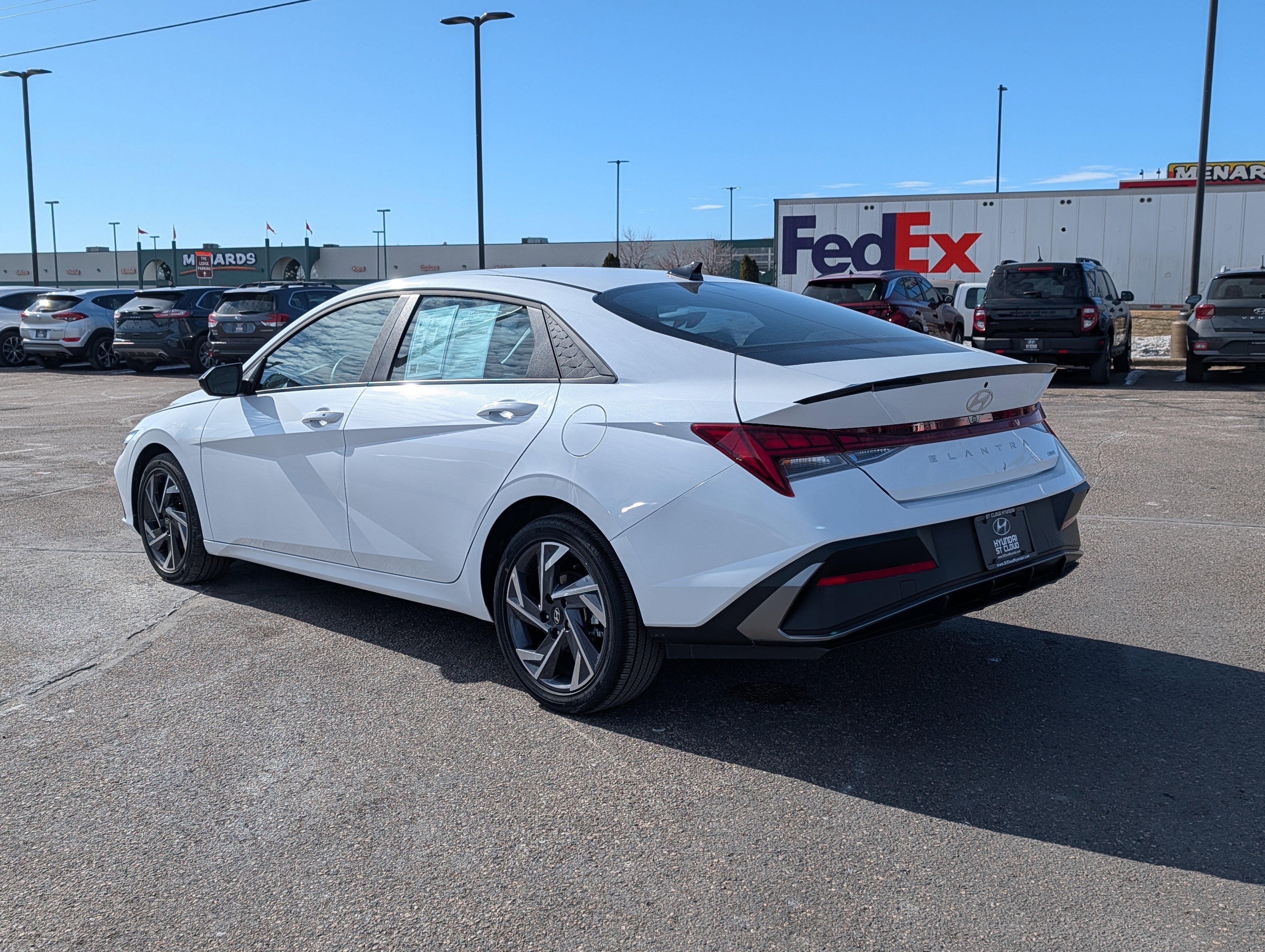 Certified 2025 Hyundai Elantra SEL FWD image 3