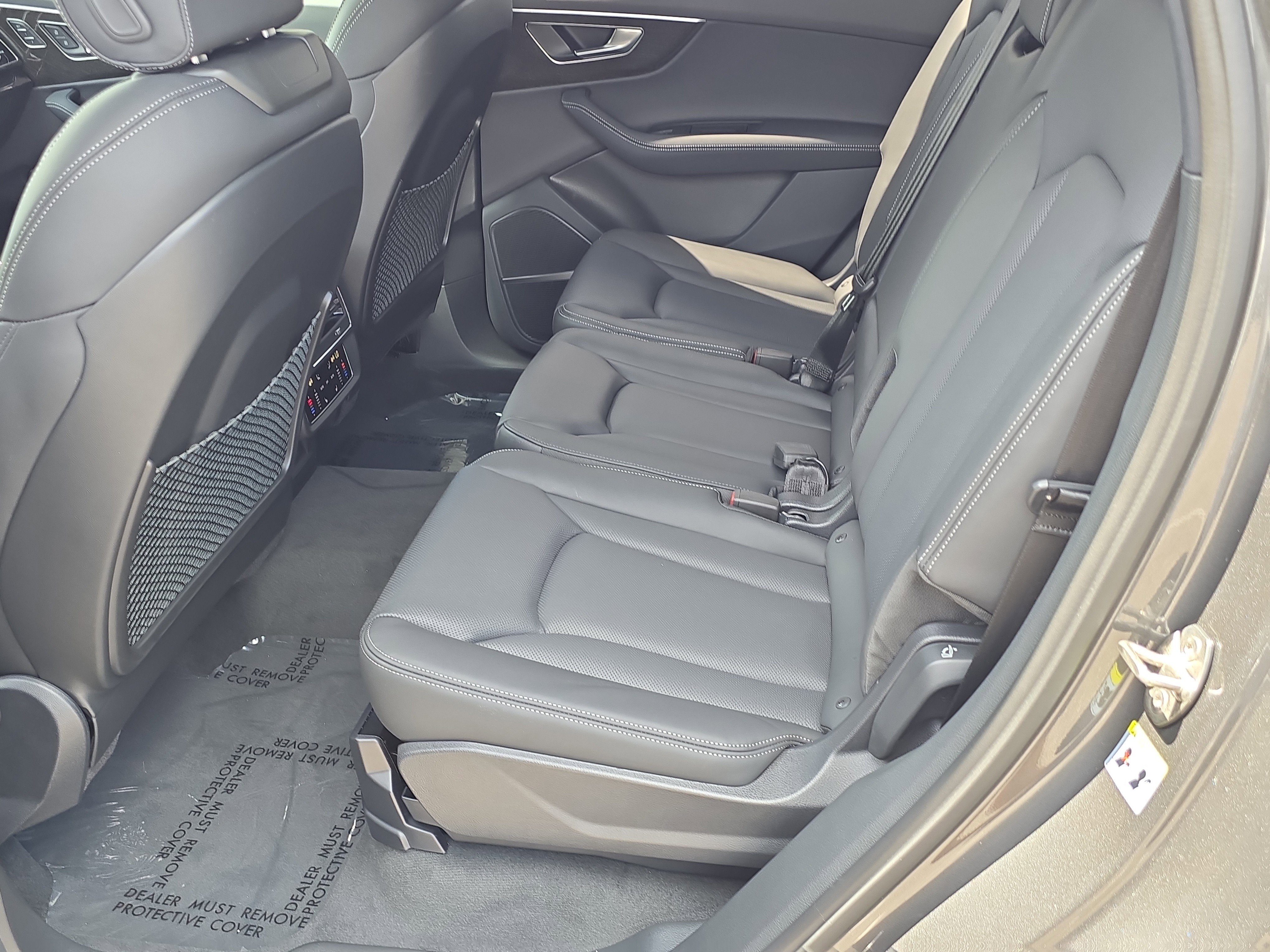 New 2025 Audi Q7 3.0T Prestige image 15