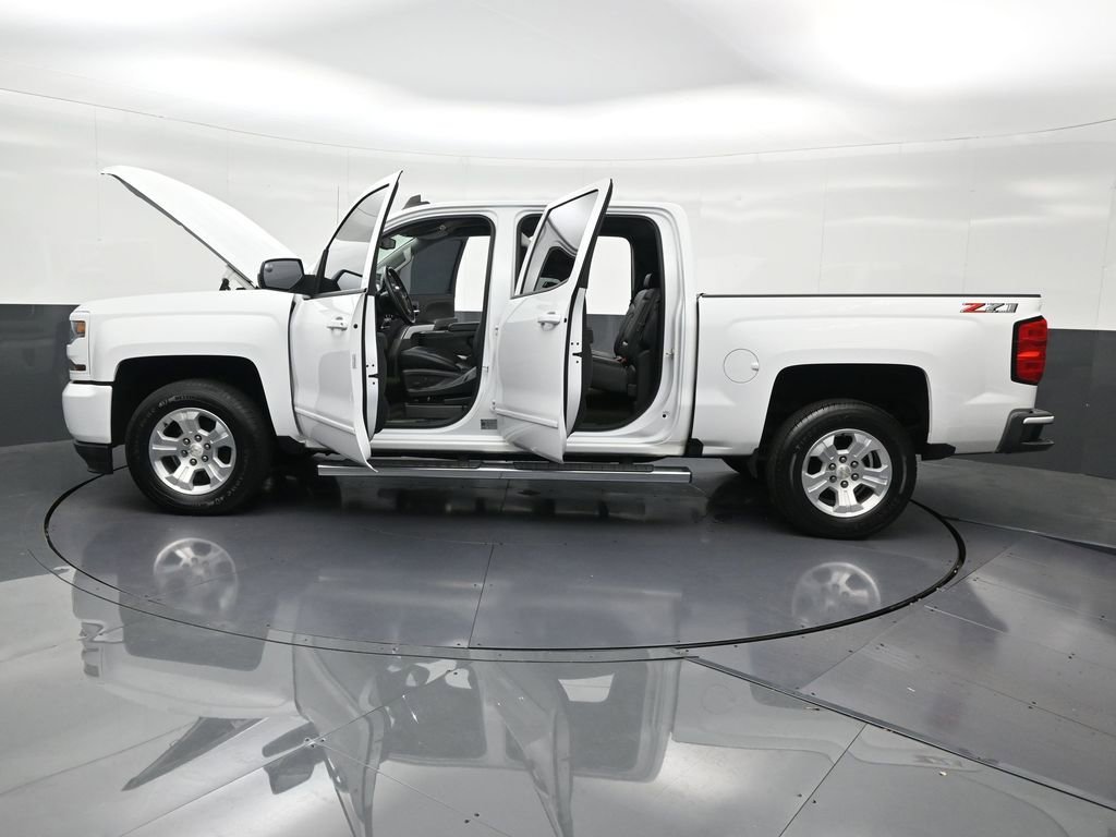 Used 2018 Chevrolet Silverado 1500 LT w/ All Star Edition image 33