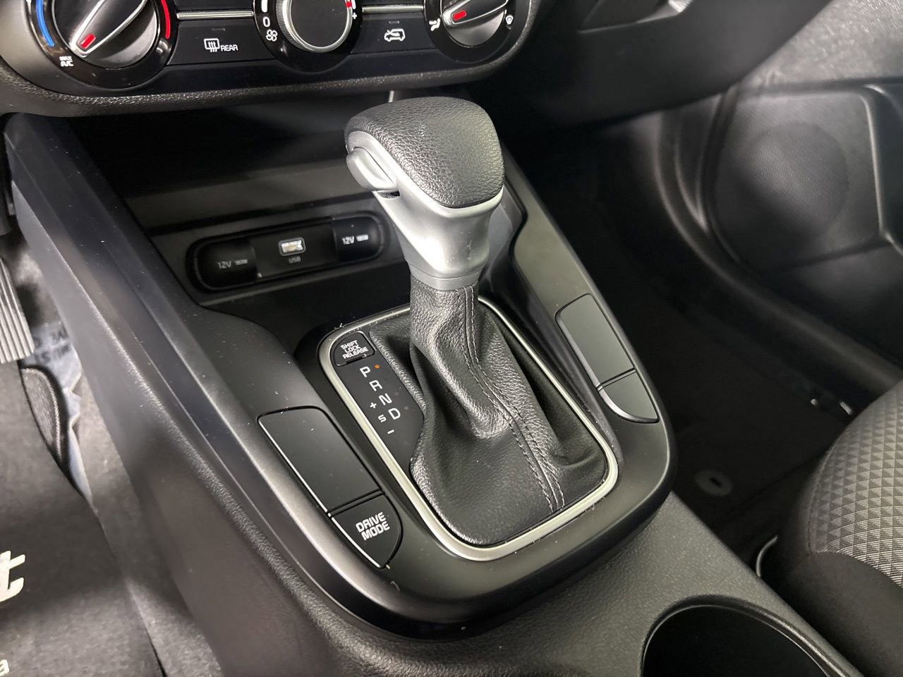 Used 2025 Kia Soul LX FWD image 17