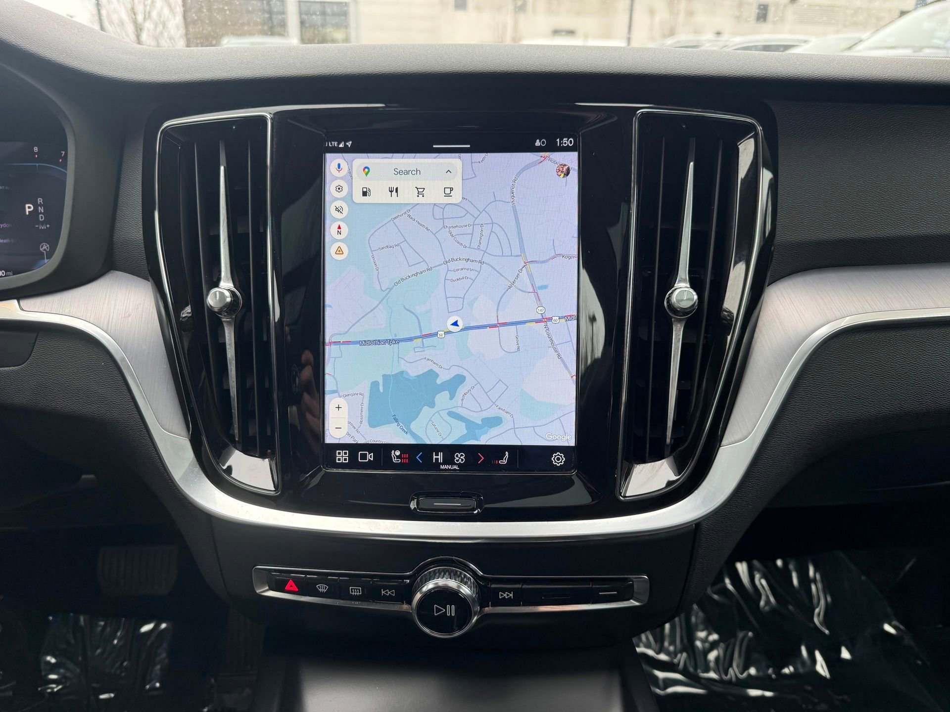 Used 2023 Volvo S60 B5 Core w/ Climate Package image 12