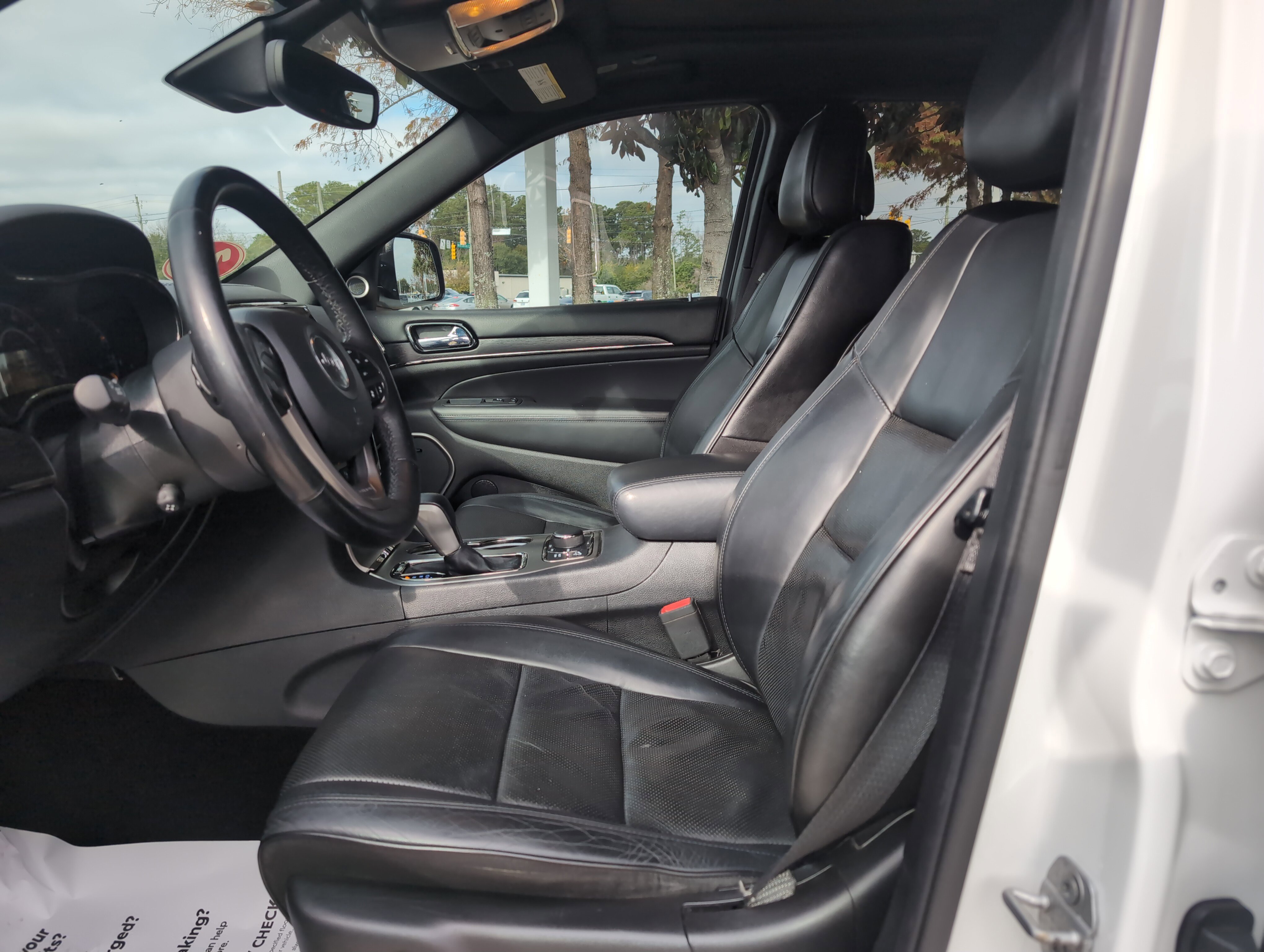 Used 2020 Jeep Grand Cherokee High Altitude image 16