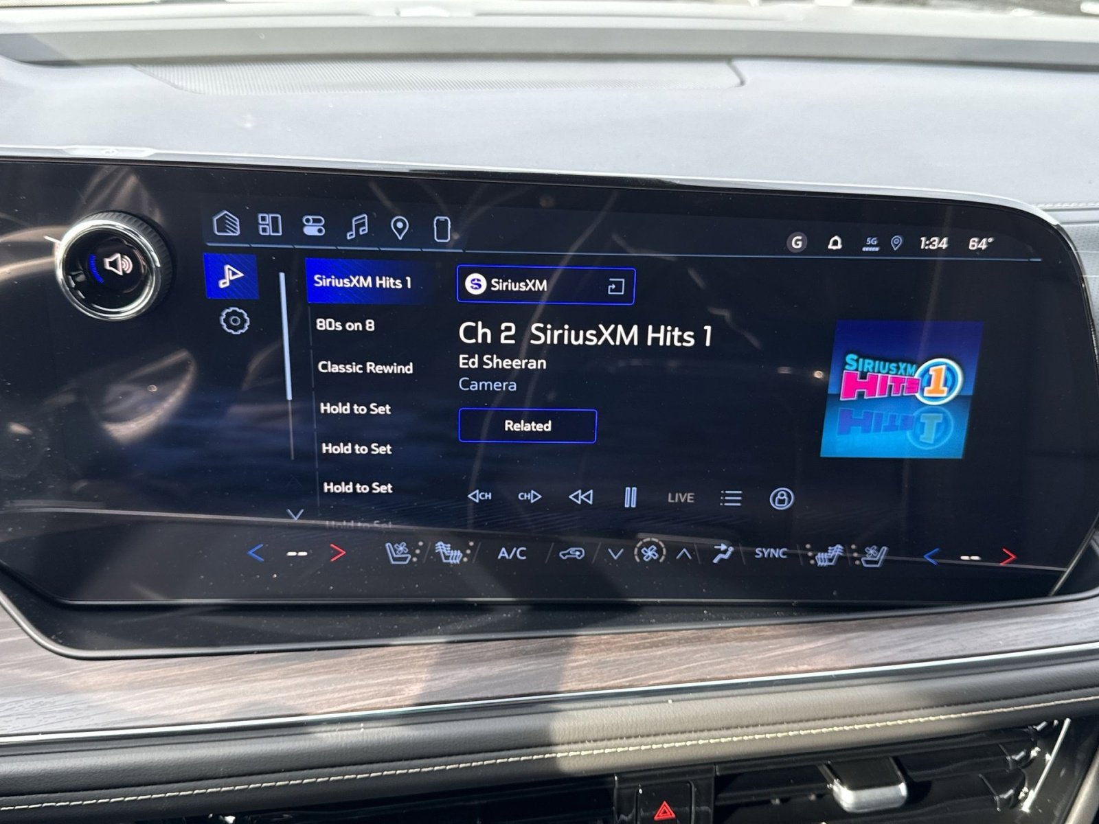 New 2026 Chevrolet Suburban Premier image 18