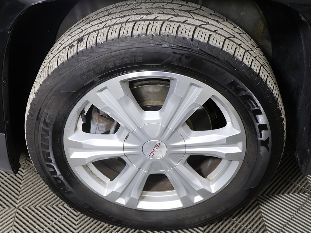 Used 2017 GMC Terrain SLE image 13