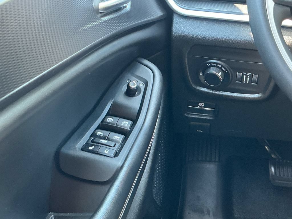 Used 2023 Jeep Grand Cherokee L Laredo AWD/4WD image 19