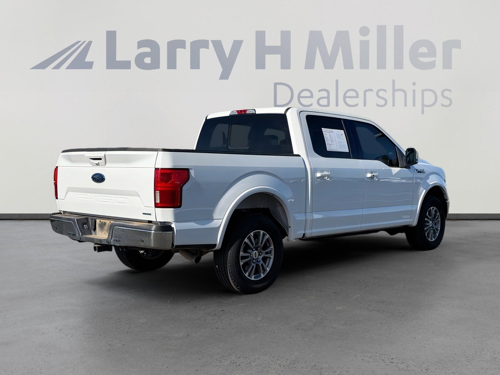 Used 2019 Ford F150 Lariat w/ Equipment Group 501A Mid image 6