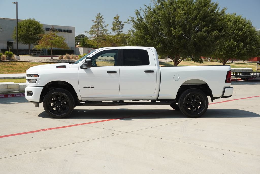 Used 2025 RAM 2500 Big Horn AWD/4WD image 2