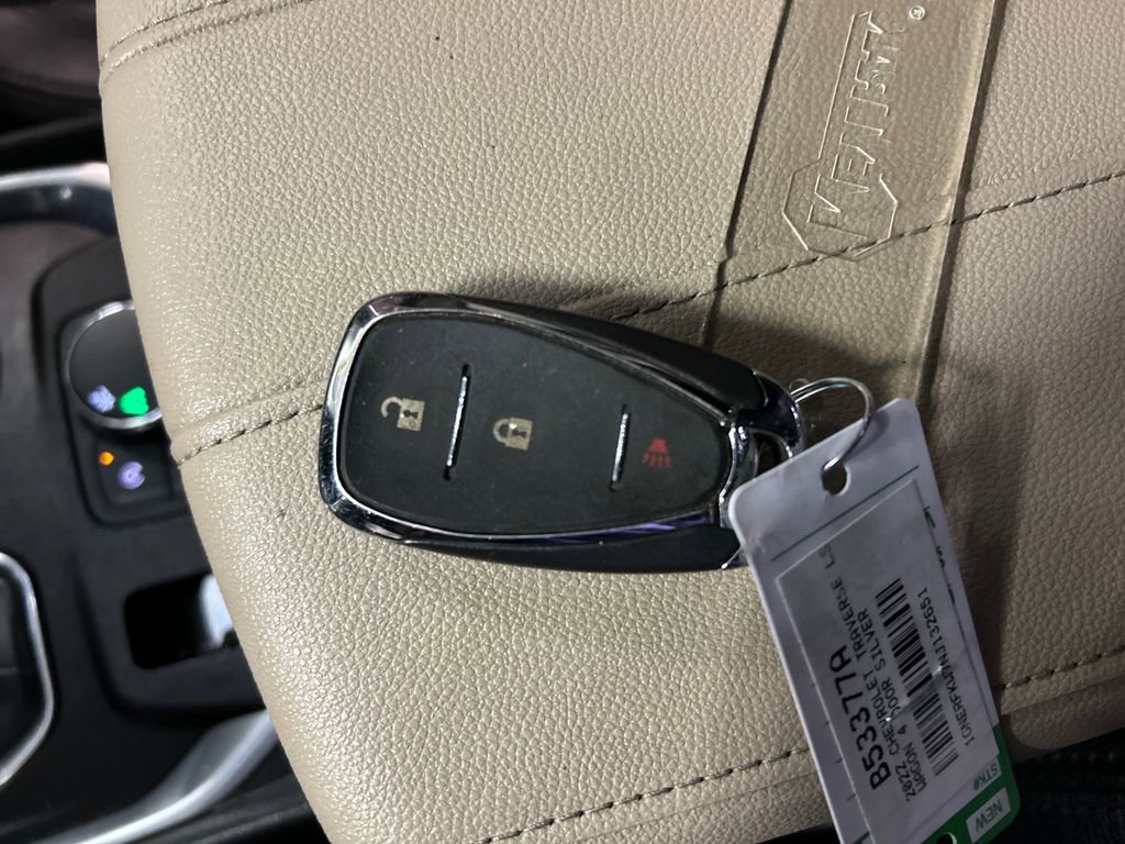 Used 2022 Chevrolet Traverse LS FWD image 21