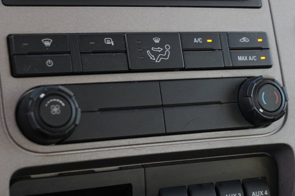 Used 2019 Ford F750 2WD Regular Cab Super Duty image 37