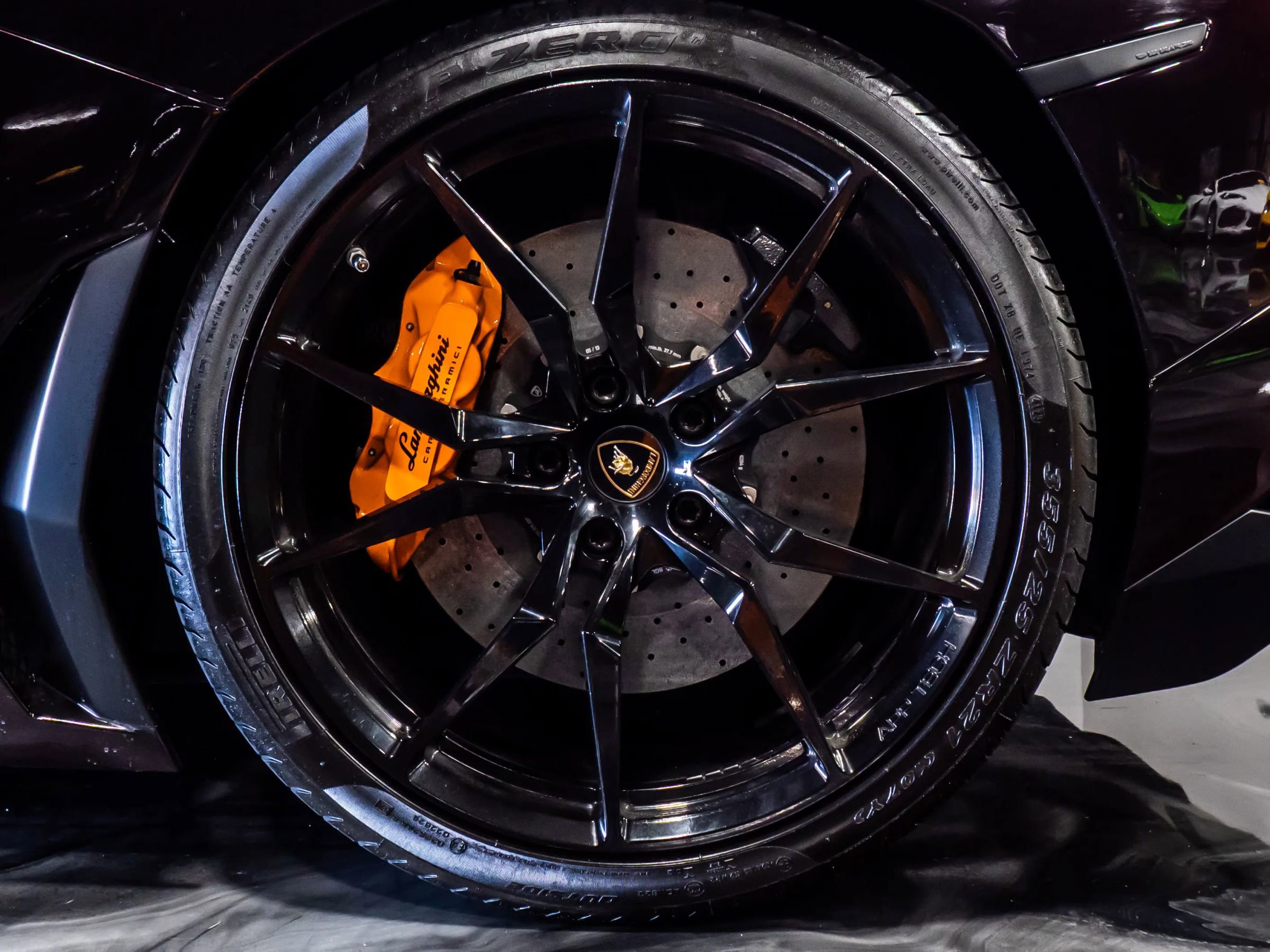 Used 2013 Lamborghini Aventador LP 700-4 image 15