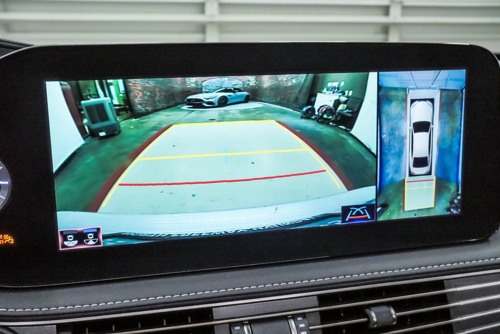 Used 2021 Lexus LS 500 w/ Interior Upgrade Package RWD image 24