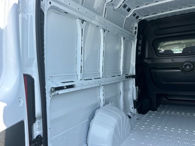 New 2026 RAM ProMaster 3500 w/ Crew Van Package FWD image 10