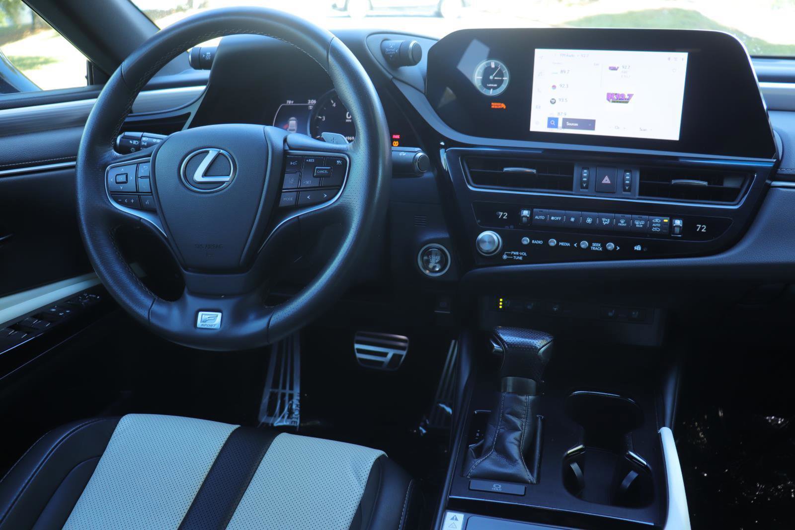 Used 2023 Lexus ES 350 F Sport image 30