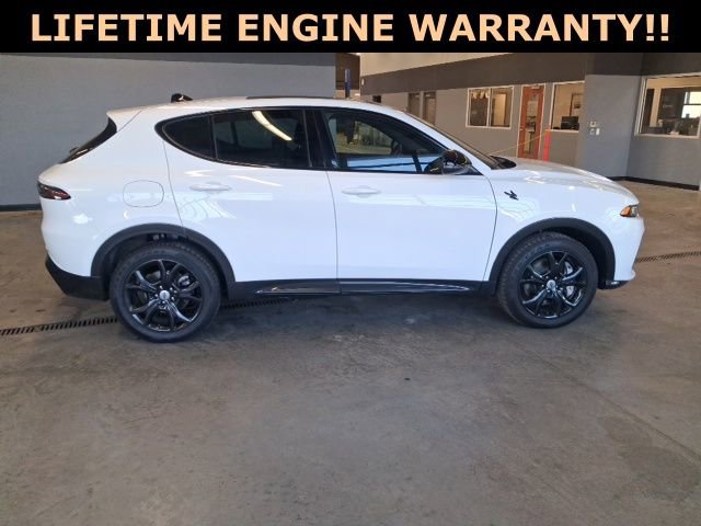 Used 2024 Dodge Hornet R/T Plus w/ R/T Blacktop Package image 9