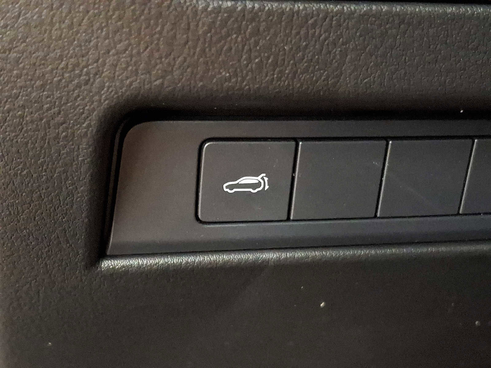 Used 2024 MAZDA CX-90 3.3 Turbo w/ Select Package image 23