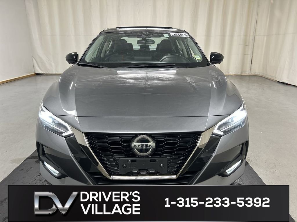 Used 2023 Nissan Sentra SR w/ SR Premium Package FWD image 3