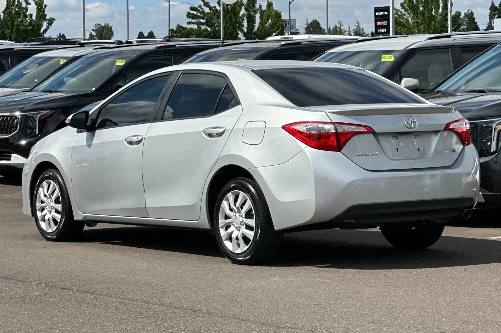 Used 2015 Toyota Corolla S FWD image 6
