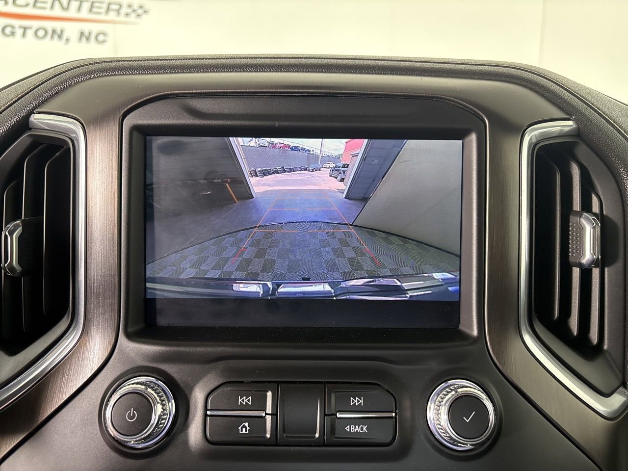 Used 2021 GMC Sierra 1500 AT4 w/ AT4 Preferred Package AWD/4WD image 19