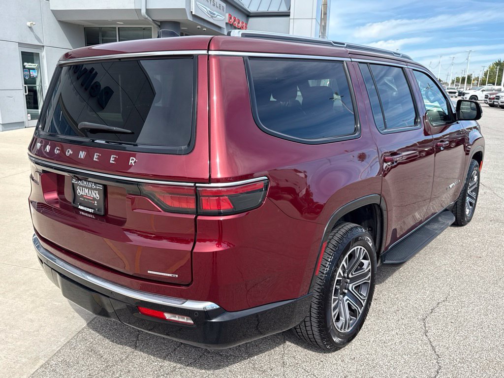 Used 2024 Jeep Wagoneer Series II w/ Flexible Seating Group AWD/4WD image 9