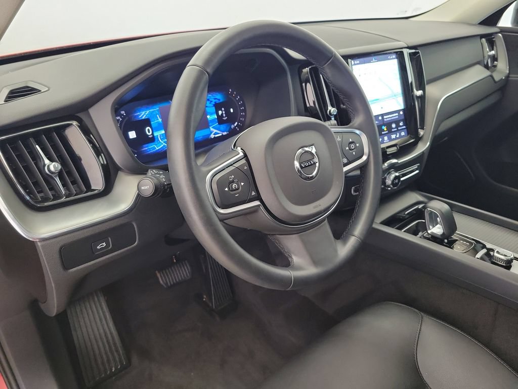 Used 2024 Volvo XC60 B5 Core AWD/4WD image 20