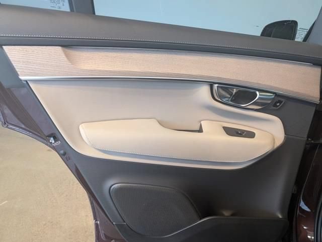 New 2026 Volvo XC90 B5 Core AWD/4WD image 23
