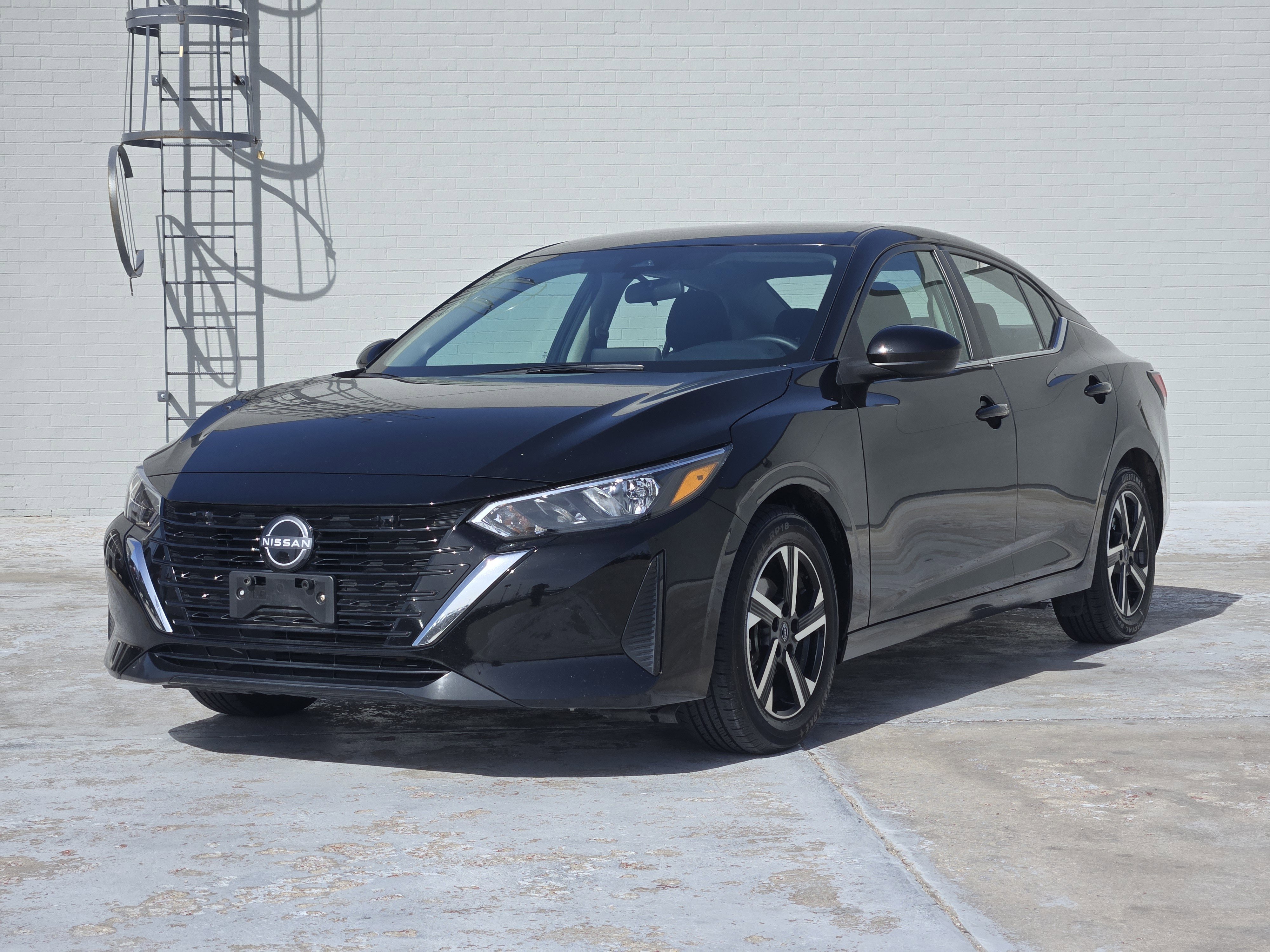 Used 2024 Nissan Sentra SV image 4