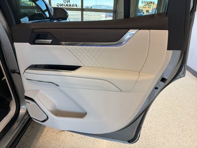 New 2026 GMC Acadia Denali w/ Super Cruise Package image 52