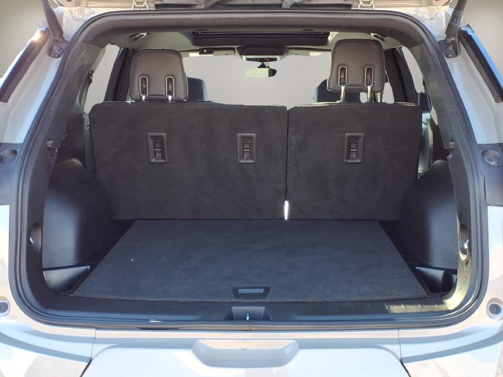 Used 2021 Chevrolet Blazer Premier w/ Driver Confidence II Package FWD image 8