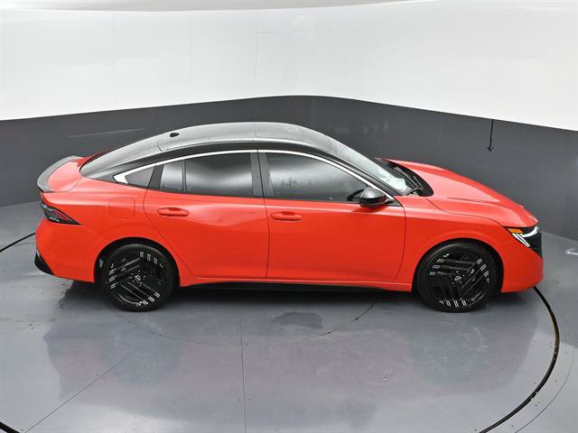 Used 2026 Nissan Sentra SR w/ SR Premium Package FWD image 37