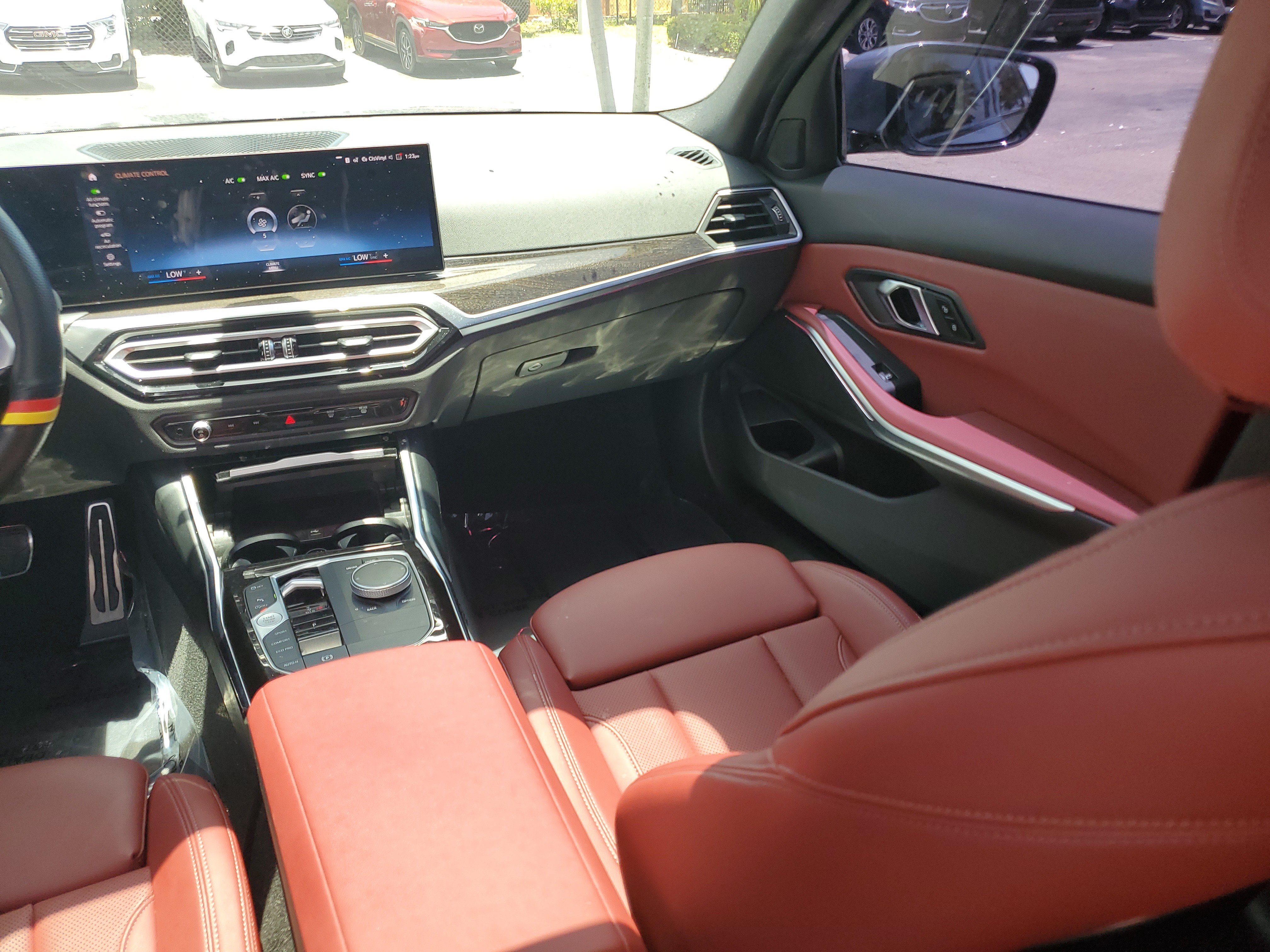 Used 2024 BMW 330i Sedan w/ M Sport Package RWD image 16