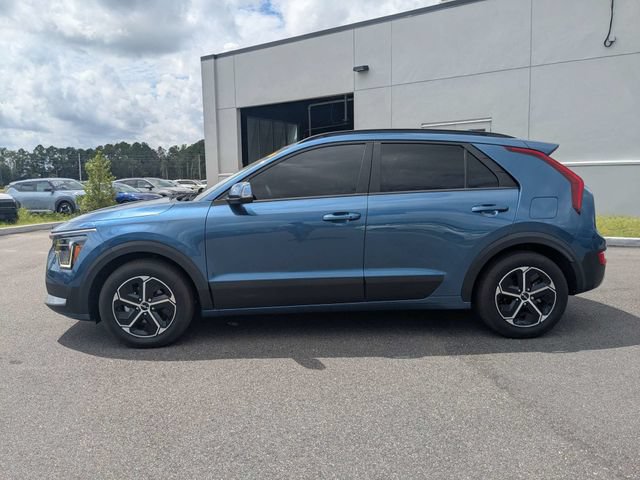 Used 2025 Kia Niro EX FWD image 6