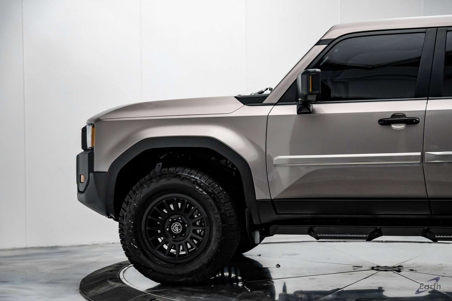 Used 2024 Toyota Land Cruiser image 6