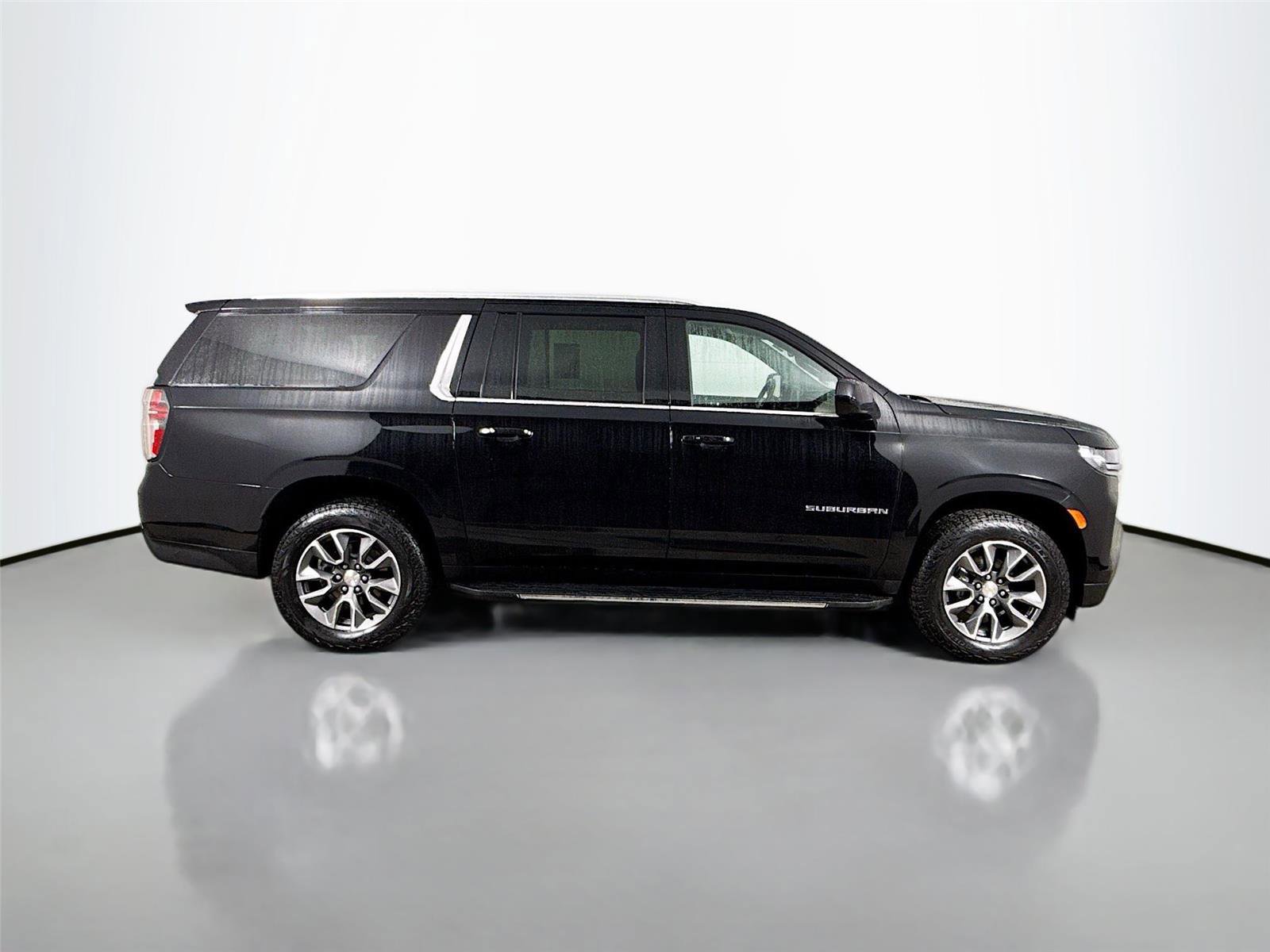 Used 2024 Chevrolet Suburban LS w/ Driver Alert Package AWD/4WD image 13