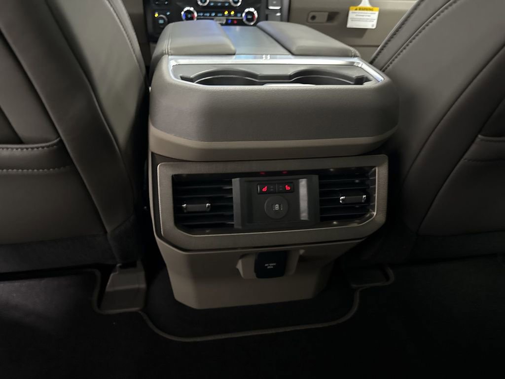 Used 2026 Ford F450 Platinum w/ Platinum Plus Package image 22