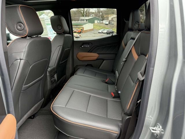 New 2026 GMC Canyon AT4 w/ Technology Plus Package image 12