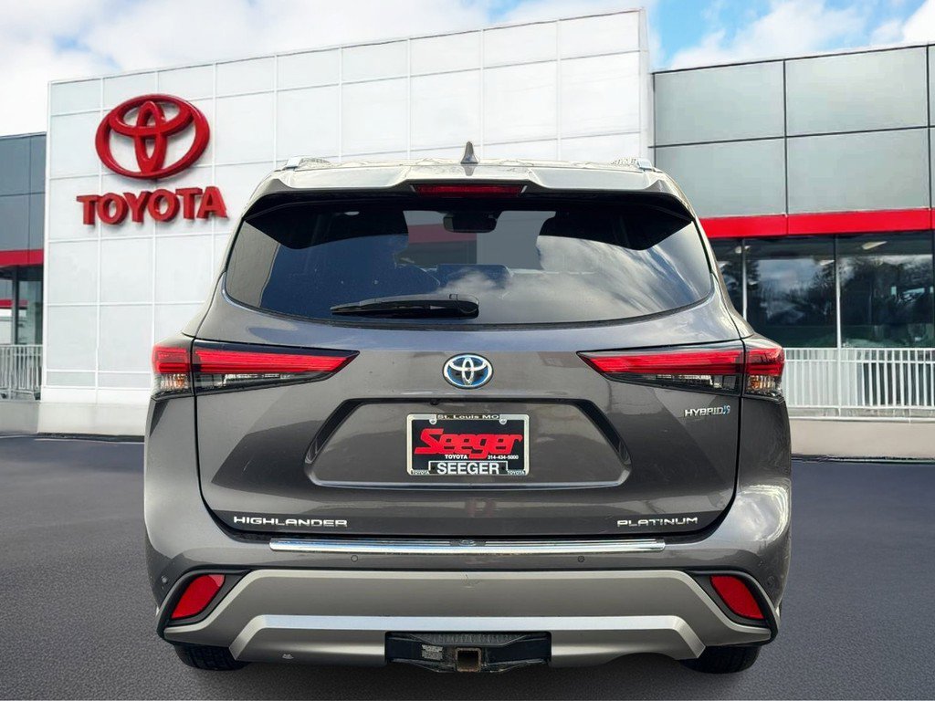 Used 2022 Toyota Highlander Platinum image 8