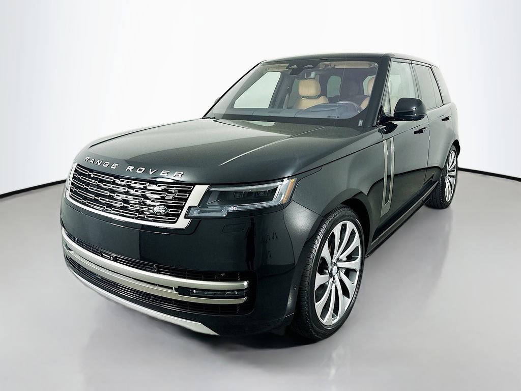 Used 2023 Land Rover Range Rover SE image 1