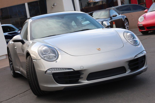 Used 2013 Porsche 911 Carrera 4 AWD/4WD image 2