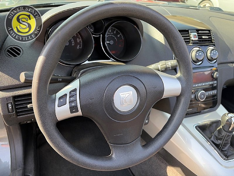 Used 2007 Saturn Sky RWD image 16