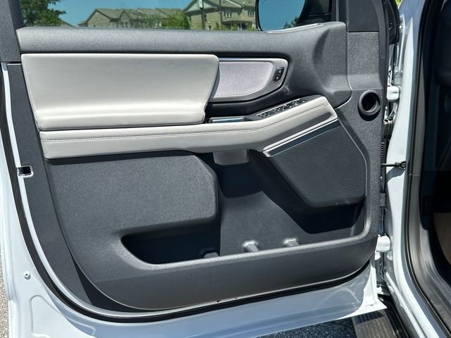 New 2026 Ford Expedition Active RWD image 10